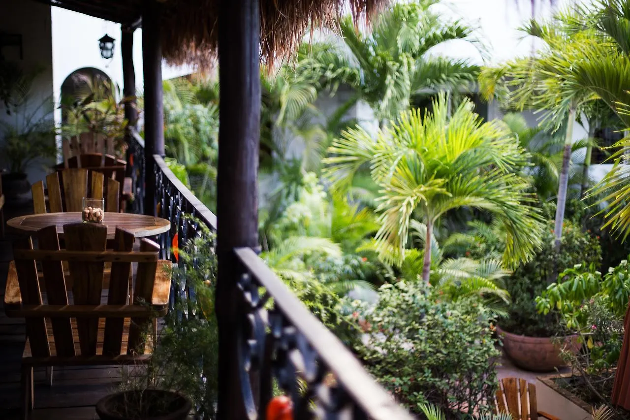 La Pasion Colonial Hotel Boutique By Bunik Playa del Carmen 4*,